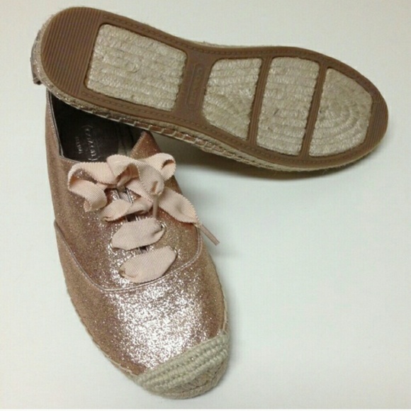BNIB Coach Rose Gold Espadrilles 7.5 - Picture 2 of 2
